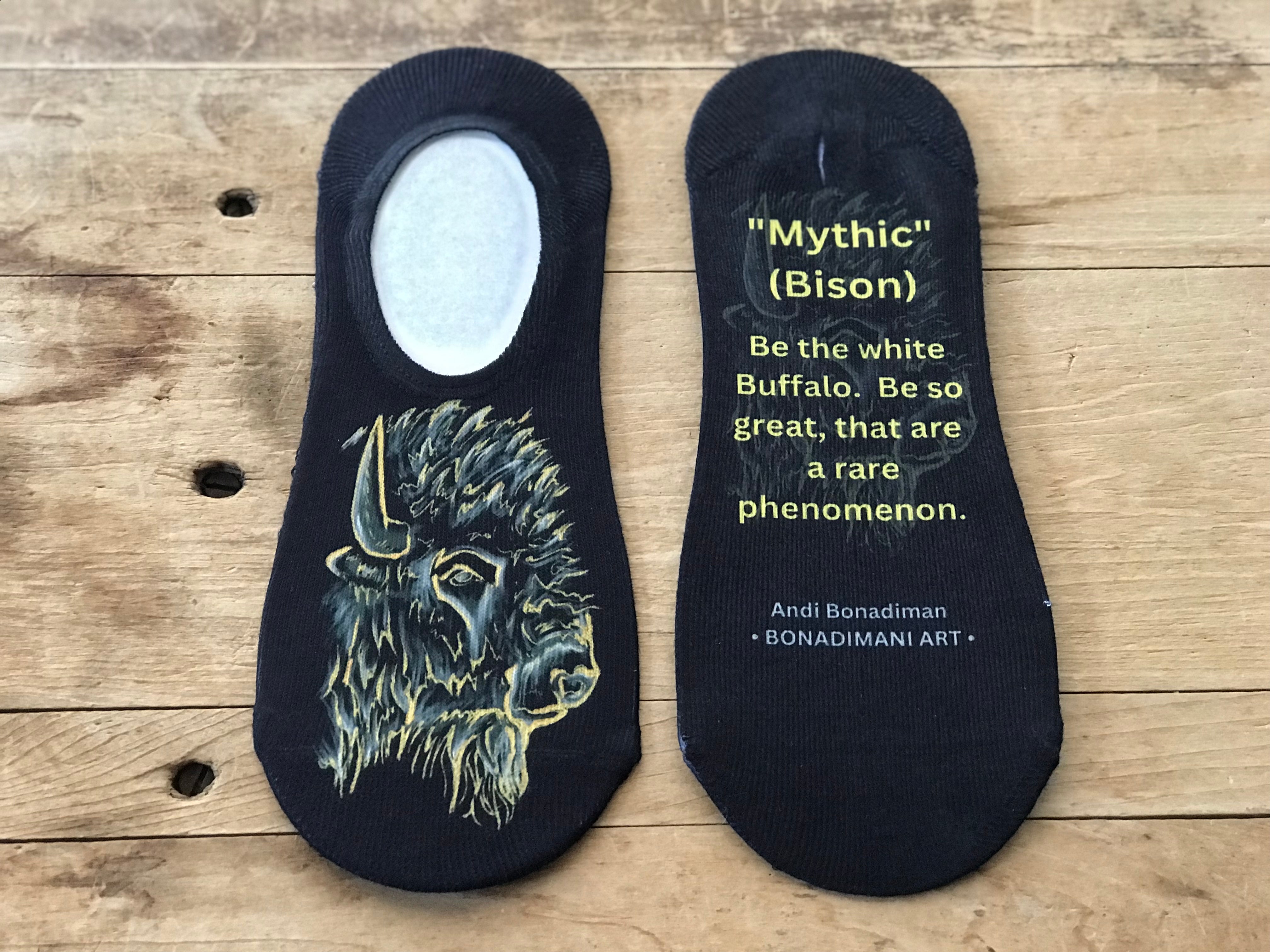 “MYTHIC" No-Show Socks