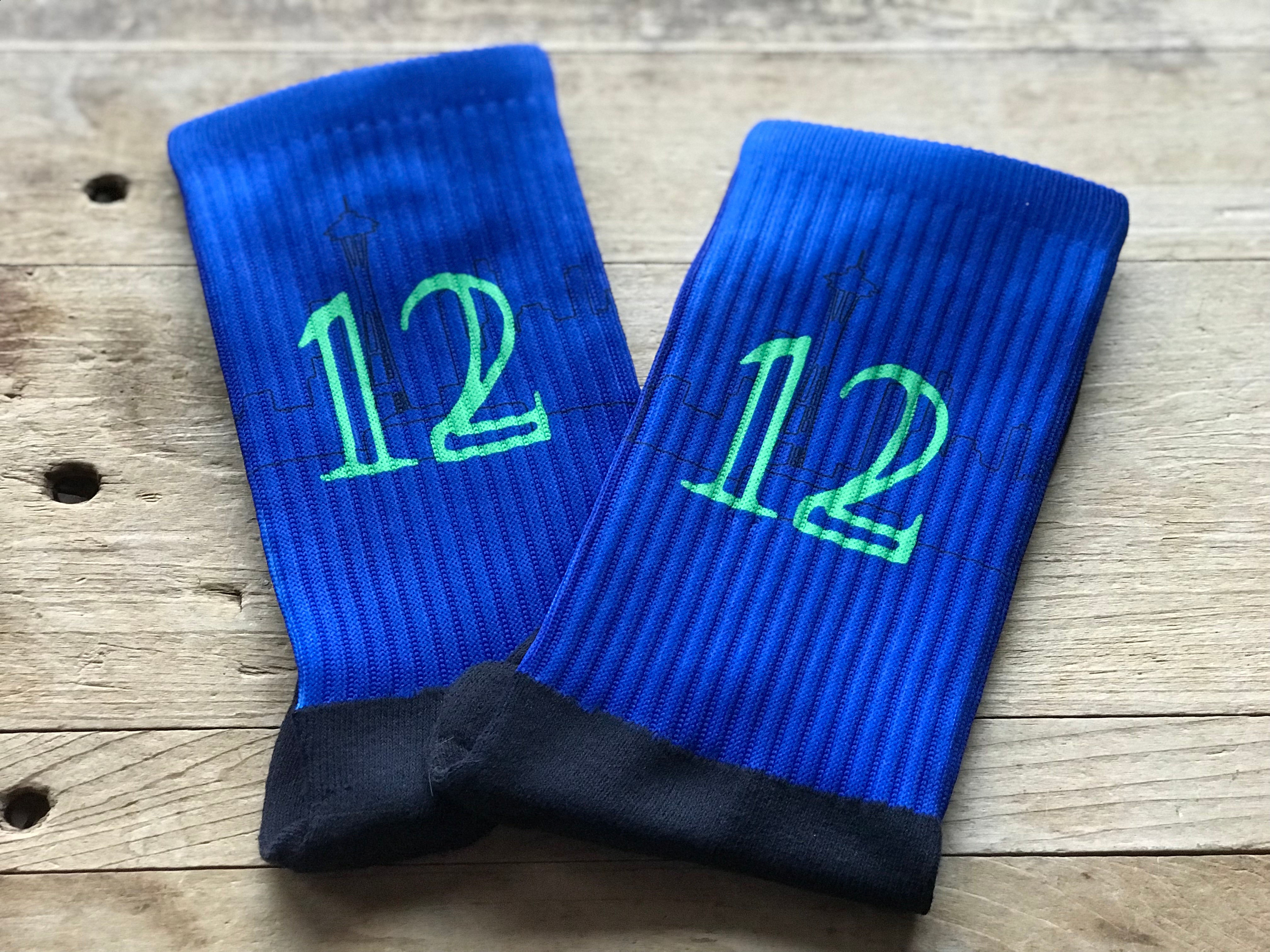 12 Fan Crew Socks