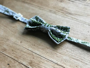 Dapper Lad Bow Tie ~ Green and Ivory Snowflake ~ Bow Tie