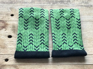 Abstract Lined Arrows Crew Socks (Green & Black)