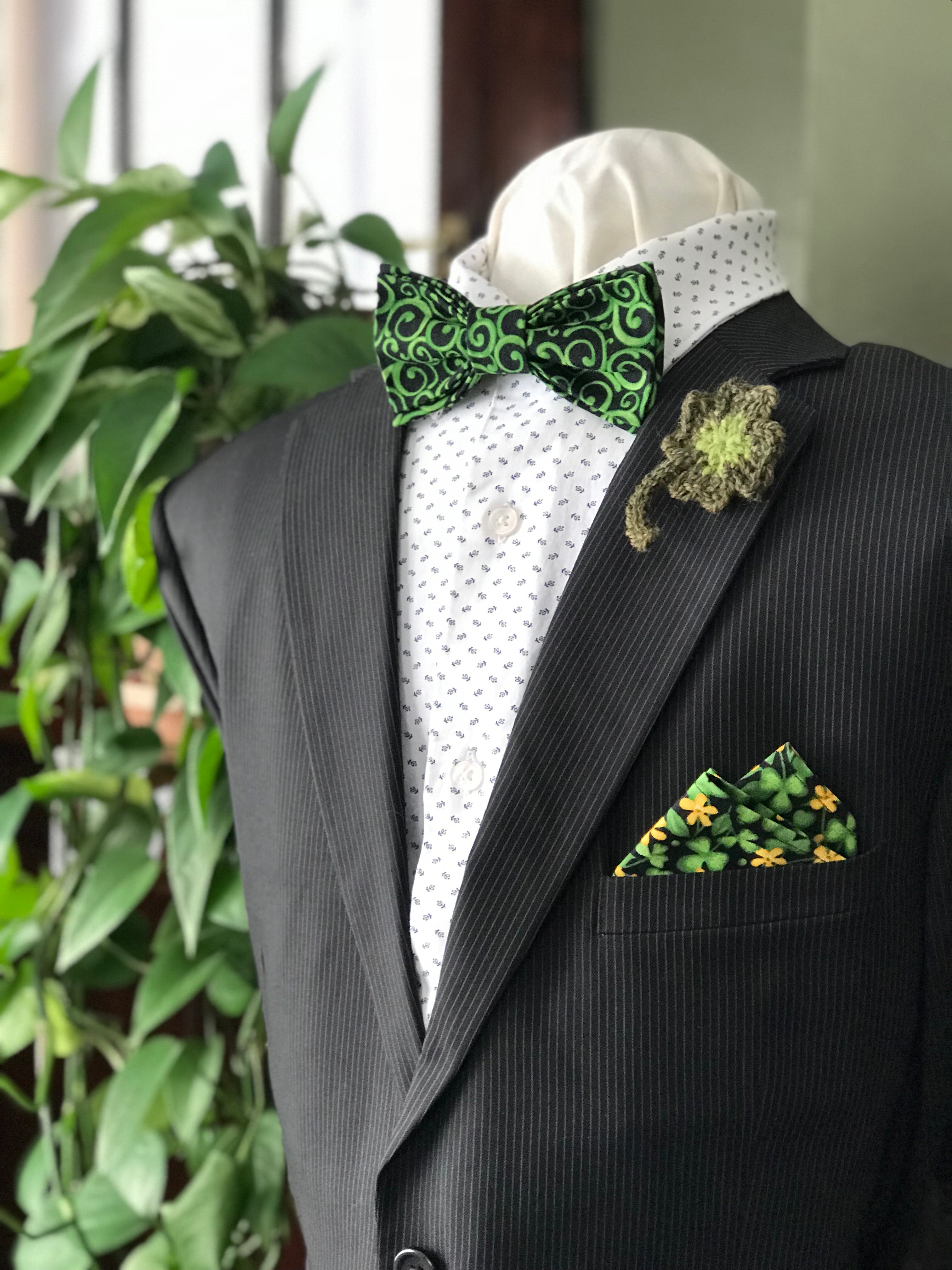 thumbnail image 2 of Men's Pre-Tied Velvet Oversized Bow Tie Set With Cufflinks & Pocket Square – Wedding Tuxedo Accessory 2 of 6