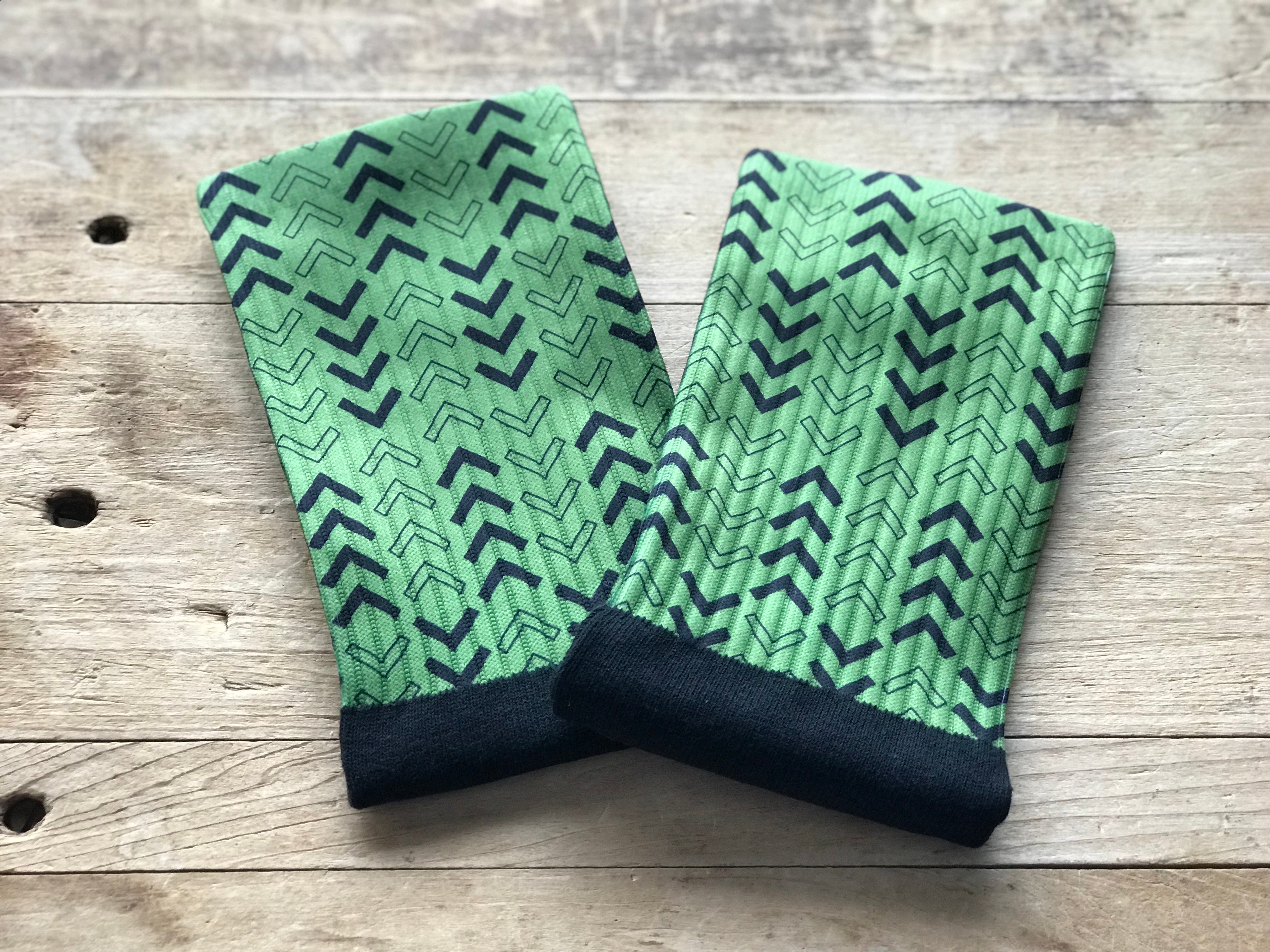 Abstract Lined Arrows Crew Socks (Green & Black)