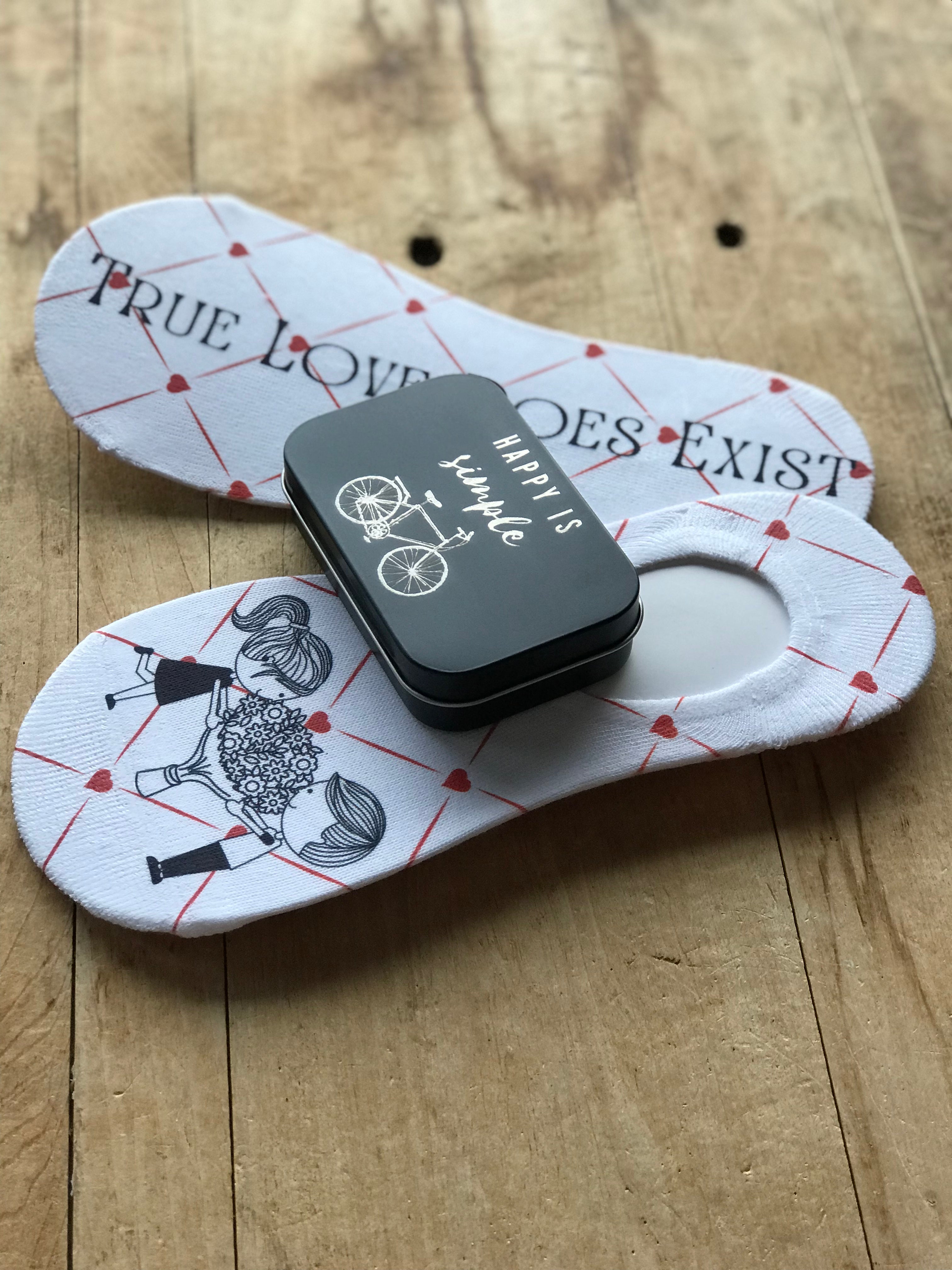Valentine Socks with Trinket Tin ~ Gift Set