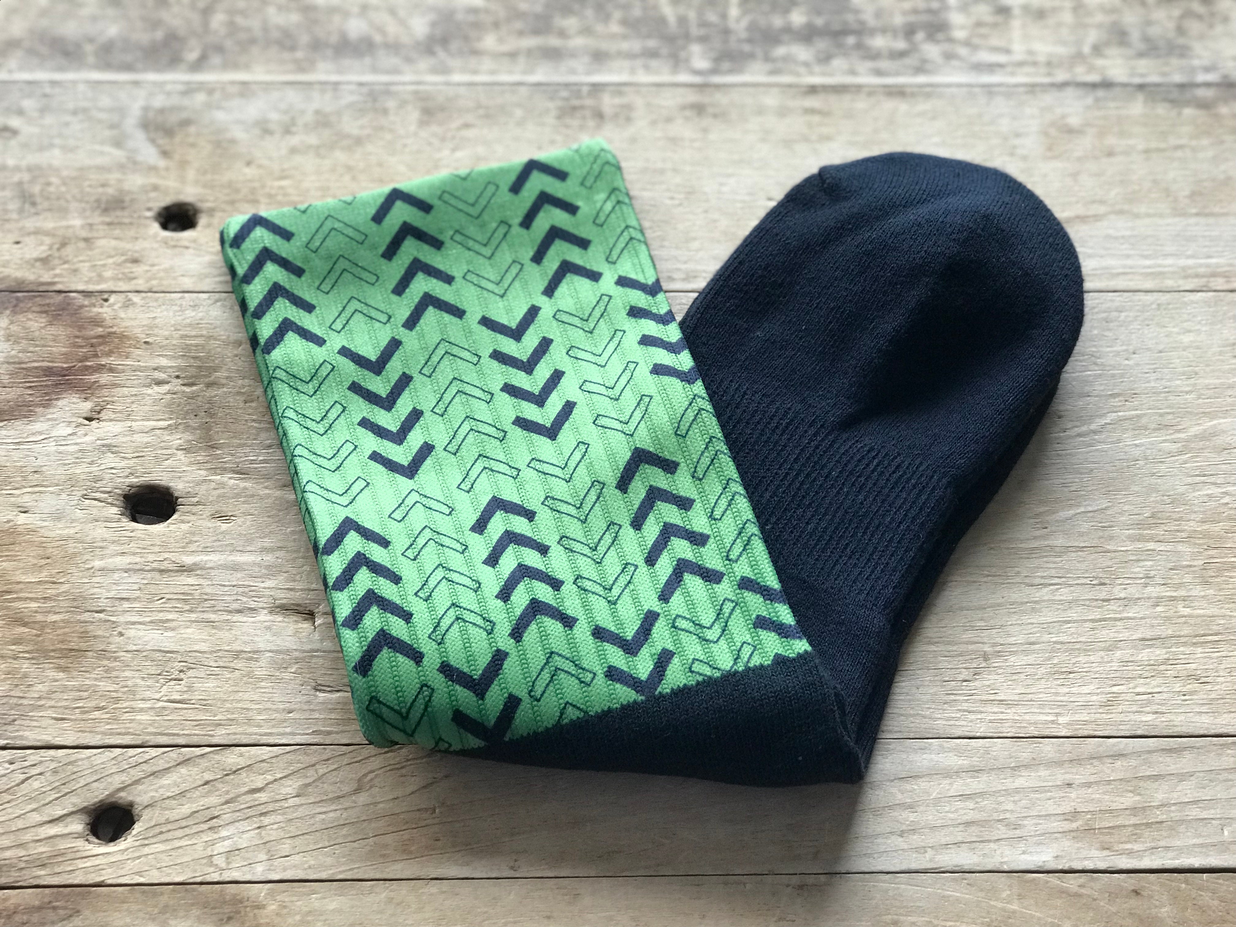 Abstract Lined Arrows Crew Socks (Green & Black)