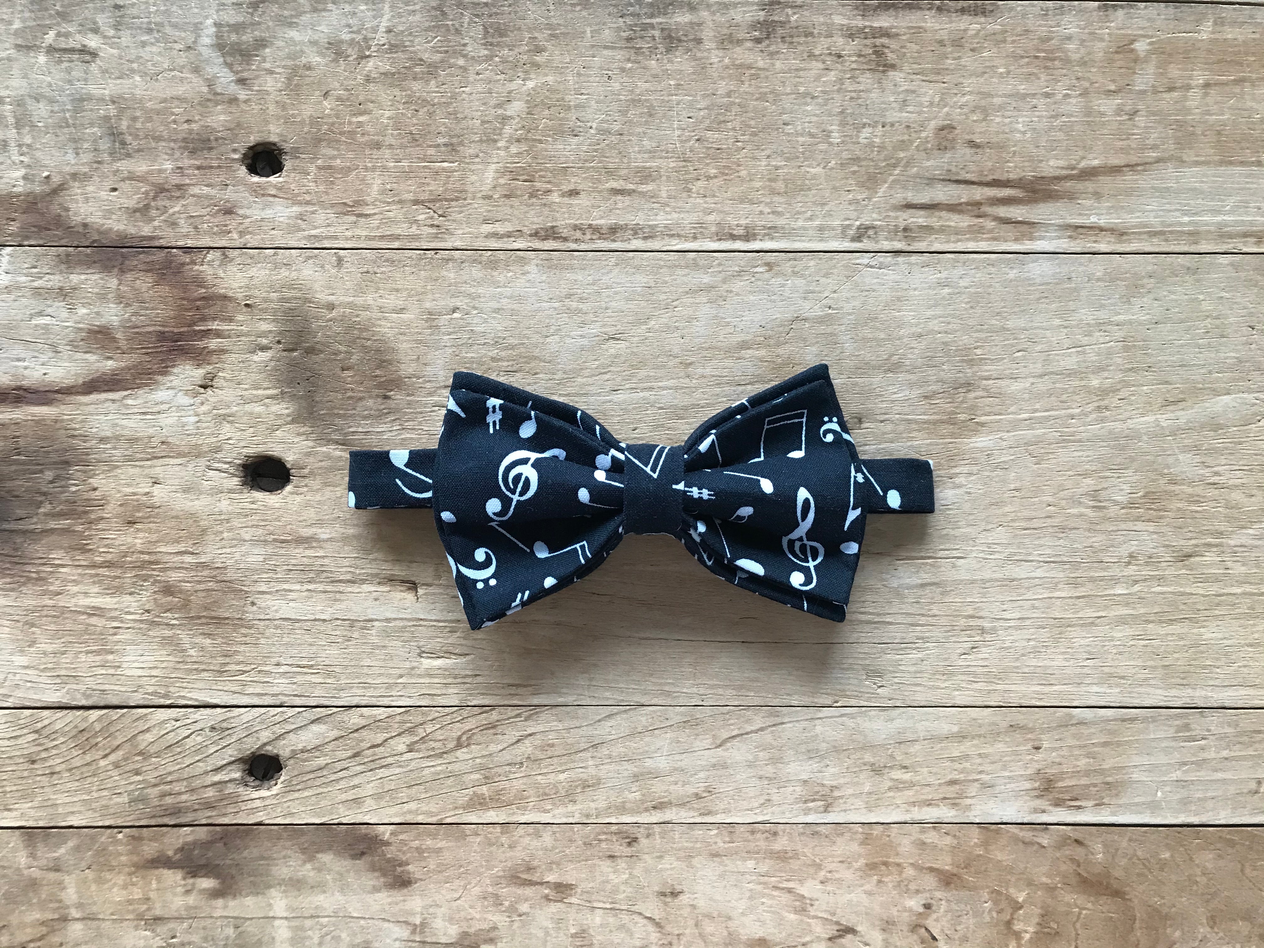 Music Notes Adjustable Bow Tie